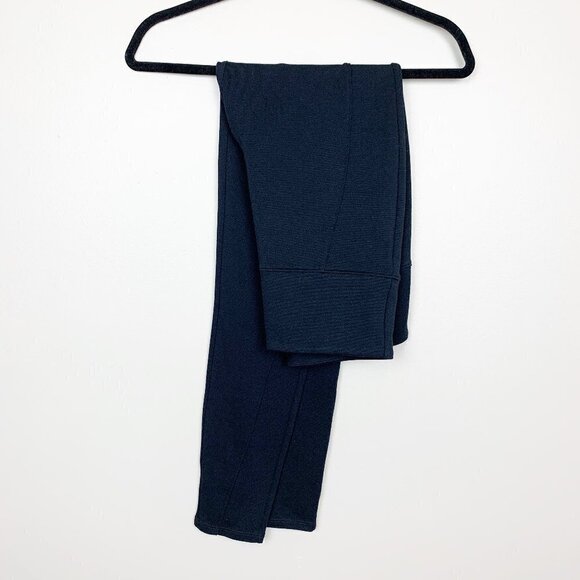 Assets by Spanx Black Leggings - Size Large - Picture 1 of 4